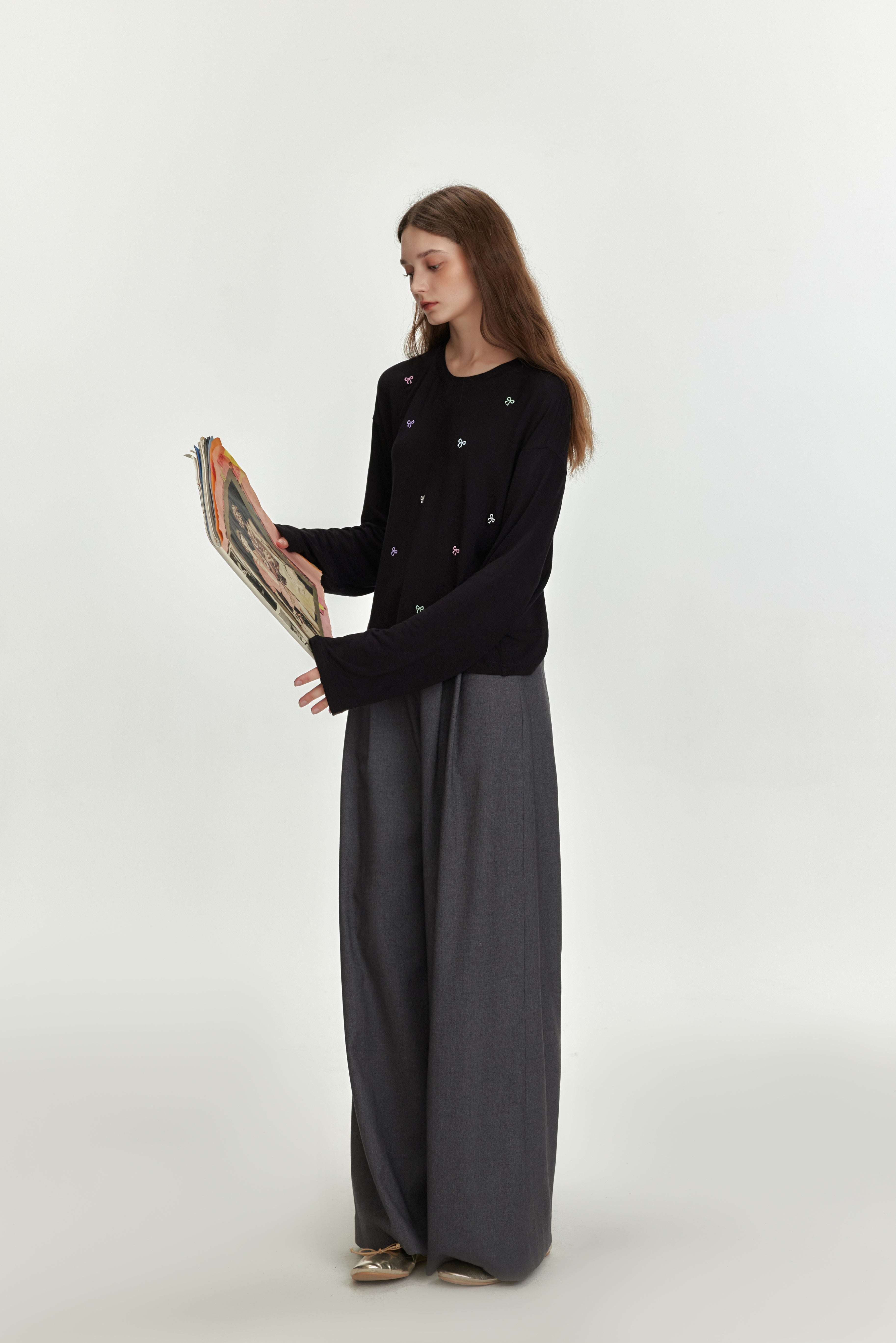 Black Bow Embroidered Loose T-Shirt