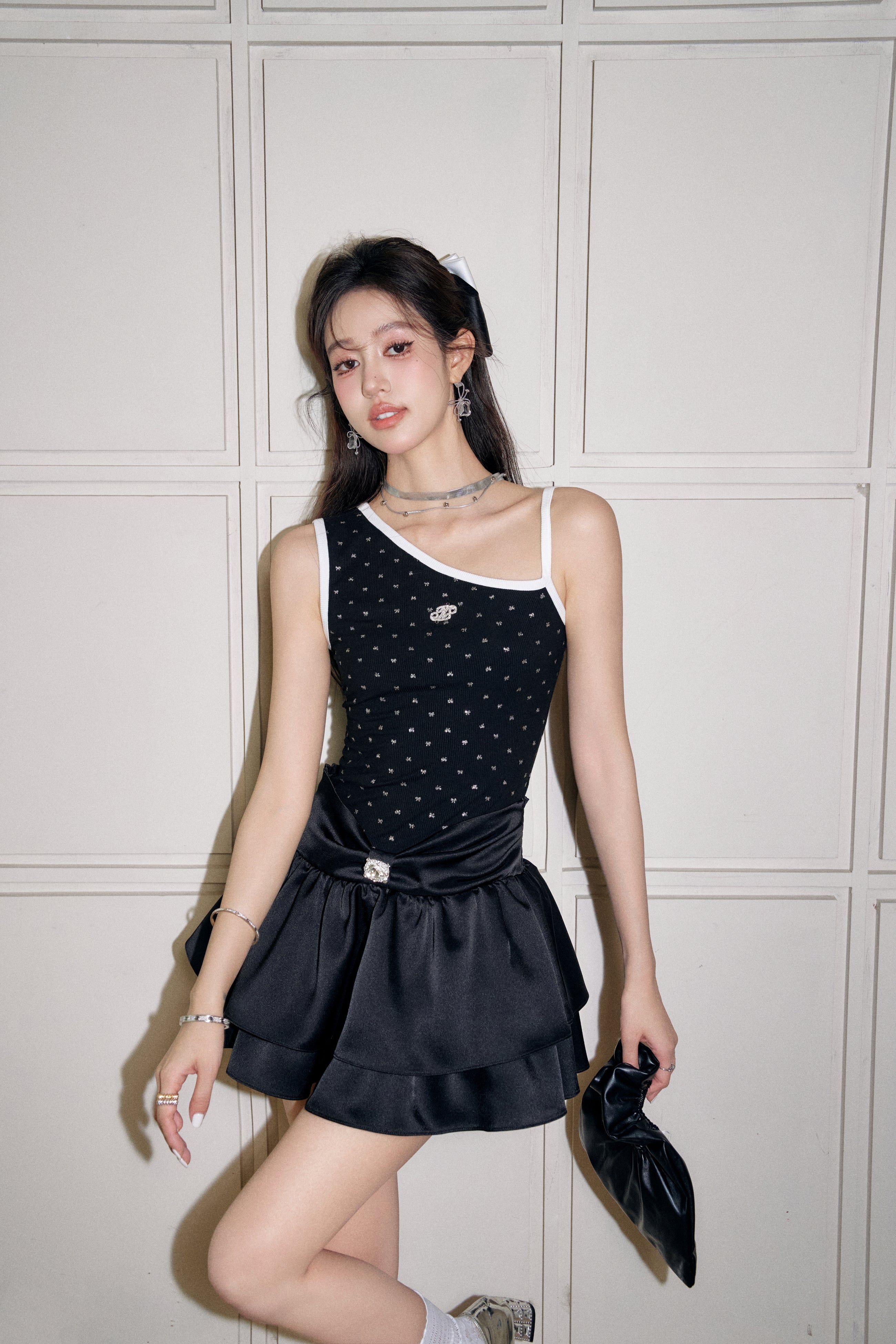 Black Contrast Glitter Bow Vest